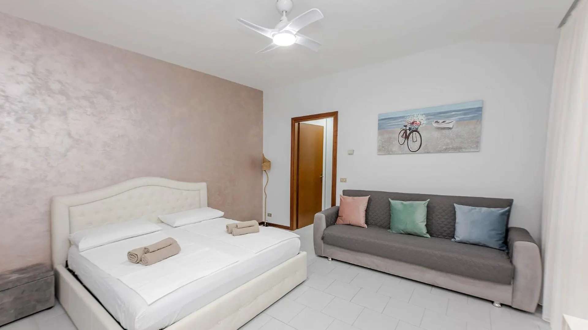 Casa Amelia Lago Maggiore Maccagno 0*,  Italien